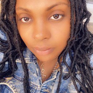 Meet your Posher, Shanika